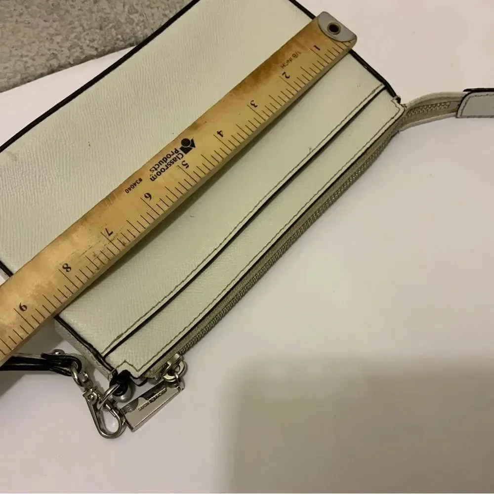Michael Kors Saylor Large white Pouchette Wristlet